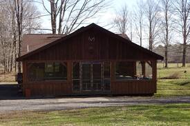 Hunt Cabin | Take A Break Hideaway-Letchworth State Park