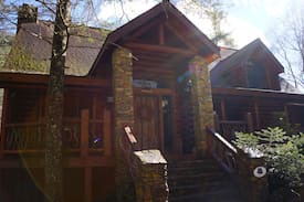 Cashiers House | "Shadow's Creek" A Luxury Log Cabin