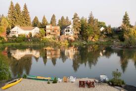 Old Bend Cabin | Mill Cabin at Deschutes Dunes River/ beach access
