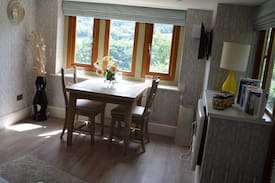 Meltham Apartment | The Snug