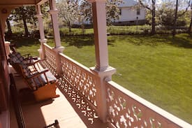 Plattsmouth Cabin | Avalon cottage - a place to relax