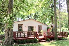 La Crosse Cabin | Breezy Point Cottage