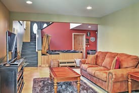 Christmas Valley House | 'Finley's Place' South Lake Tahoe Home Near Shore!