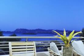 Daratsos House | Seaview Villa Patroklos, pool-1 min walk to beach!