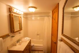 Glenwood Springs Apartment | A9 - Brettelberg Condos at Sunlight Mountain Resort