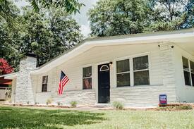 Columbus House | Modern Heroes House - Spacious Home for Families