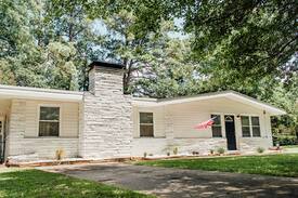 Columbus House | Modern Heroes House - Spacious Home for Families