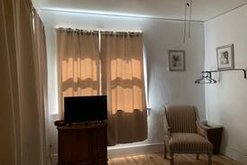 Fort Morgan House | Window Room in Airbnb home