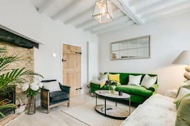 Winchcombe Cabin | Cotswold77 - Heart of the Cotswolds