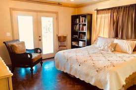 Kingston House | Kingston Lodge (Guest Suite)