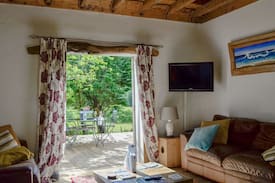 Girvan House | Burnside Cottage (UK5690)
