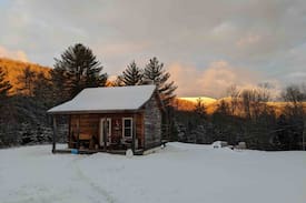 Wentworth Cabin | Log Cabin in the Woods
