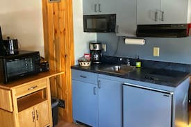 Walden Cabin | Cabin #3 at Howling Coyote