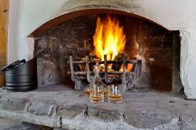 Girvan House | Burnside Cottage (UK5690)