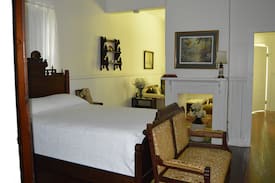 Sorrento House | The Cajun Village Cottage Honeymoon Suite