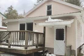Old Forge House | Moose Riverside Bungalow 3BR Home Old Forge NY