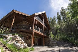 Salida Cabin | Pet Friendly Monarch Crest Chalet