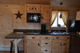 Beach Haven Cabin | Bodnarosa Motel and Campground