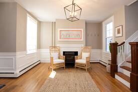 Chestertown House | Duchess of Kent: Walk to downtown & College