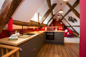 Whitby Apartment | Ammonite Loft-harbour view in the heart of Whitby