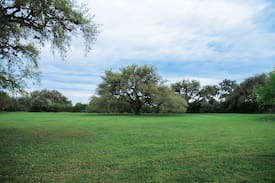 Beeville Bed & Breakfast | The Inn at Silver Oaks