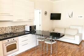 Rapallo Apartment | Rapallo Apartment 24 - New, Large and Bright!