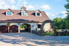 Harrison Cabin | The Carriage House at Oak Front Farms