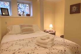Falmouth Foreside House | Beachside Cottage-5min to Portland (Private Suite)