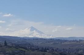 The Dalles House | The Dalles "Mountain View" Airbnb with Free Wi-fi