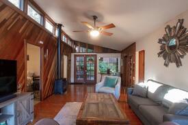Monte Rio House | Secluded, Views, Spa, huge deck!