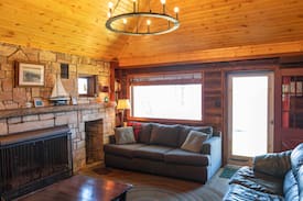 Idlewild Cabin | Sunrise Cabin on Cedarbirch Island, Door County