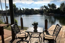 South Miami House | Sweet Dreams Lakeside Cottage near U of M Gables