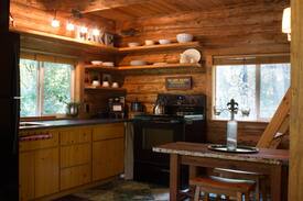 Snoqualmie Ridge Cabin | Elliott's Cabin ~ Charming and Cozy
