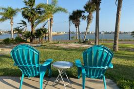 Rockport Cabin | Redfish Cottage on Little Bay w/Fishing Pier