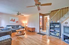 Sweet Valley House | Sweet Valley House on North Lake w/Private Dock!