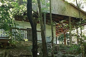Haywood Cabin | Wild Wind Cottage - On Robinson River Trout Stream