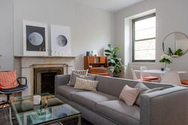 Cobble Hill Apartment | Sunny Apt in Historic Cobble Hill Brownstone