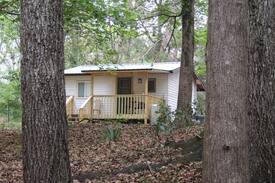 Fort White Cabin | Nichols Point Cabin, private Santa Fe River Inlet