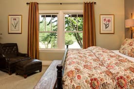 Murphys Apartment | The Loft on Main - V Vacation Rentals