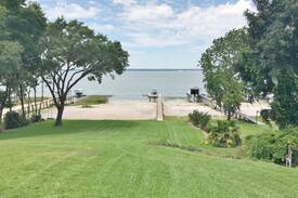 Eastlake Weir House | *Recently Renovated, 4BR/3BA on Lake Weir*