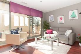 Eixample Apartment | Letsgo La Ramblas with private Terrace 4pax