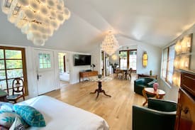 Agoura Hills Cabin | Eclectic + Rustic - Malibou Lake Hideaway
