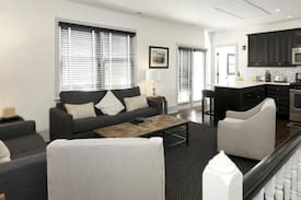 Cape May Apartment | The Gray Cottage - Cape Resorts