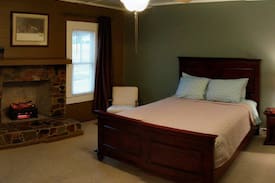 Troy House | River Suite at Wade -Arscott House