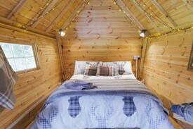 Kendal Other | The Den - Scandinavian BBQ Cabin - Lake District