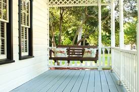 Grapevine House | Katie's Woods Lake Cottage