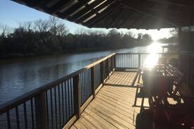 Natchitoches Cabin | Bird's Nest on the Cane- In town, private, on lake
