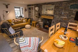 Birnam House | Hollyhock Cottage, Birnam Dunkeld