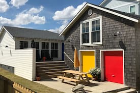 Kure Beach Cabin | 3 Sisters Cottage+Loft: Ocean View, Steps to Beach