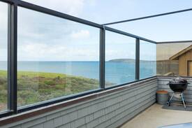 Old Town House | Beachcomber - Oceanfront with direct beach access!
